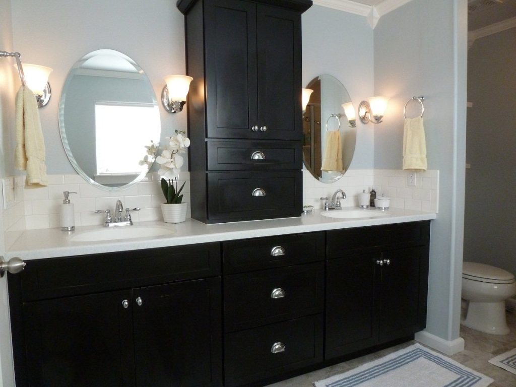 Give your Bathroom an Easy Makeover with a Bath Vanity Cabinet